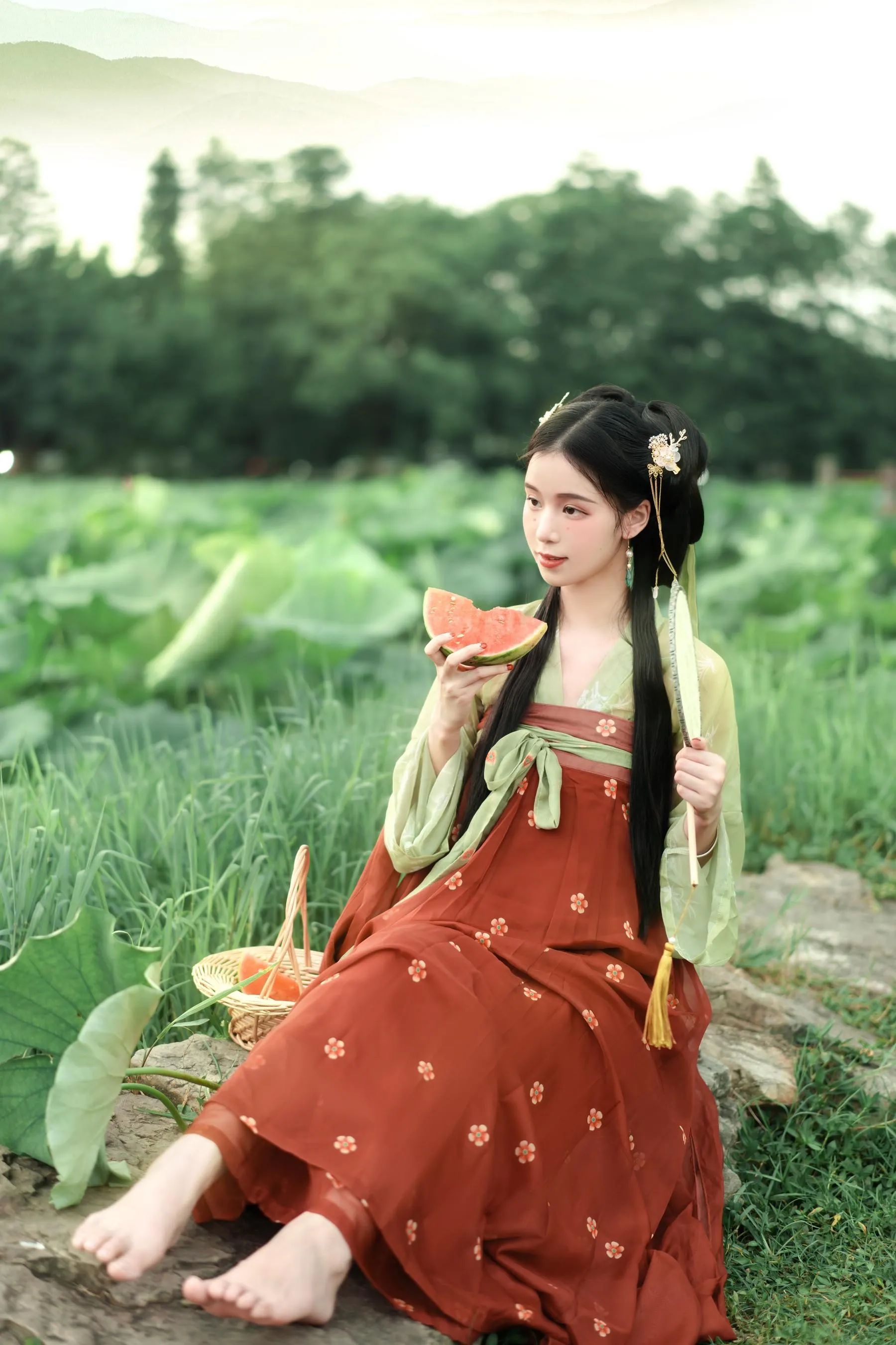 [YITUYU艺图语]2022.09.24 夏荷 仓央是大魔王 [21P]插图4